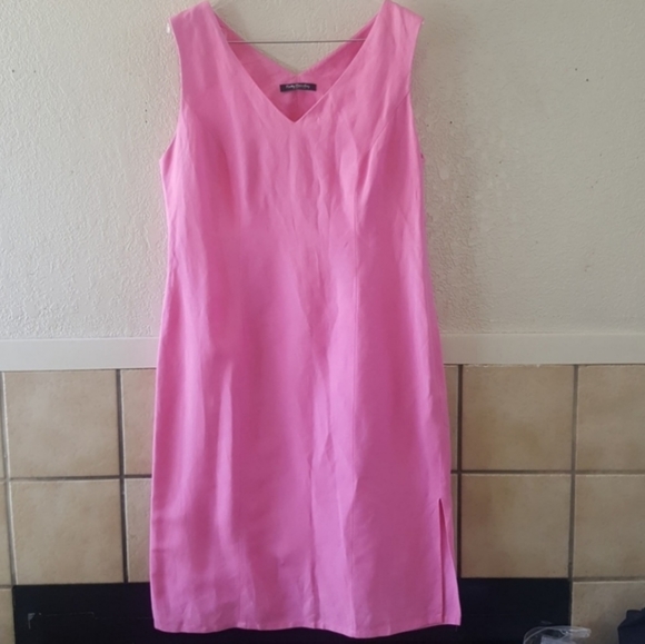 Betty Barley pretty pink linen midi dress - Picture 2 of 8